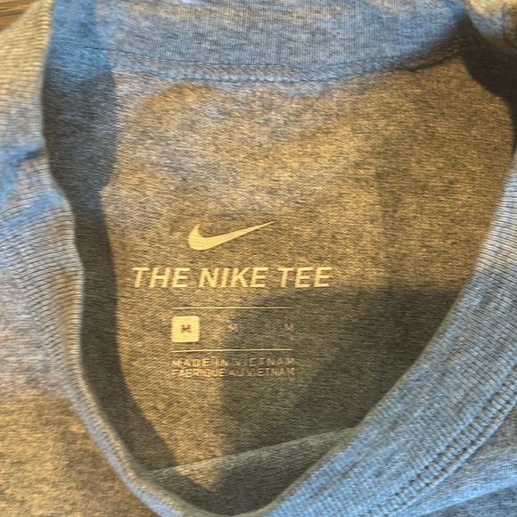 The Nike Tee
Heavy Cotton
Men’s Medium - Picture 3 of 5